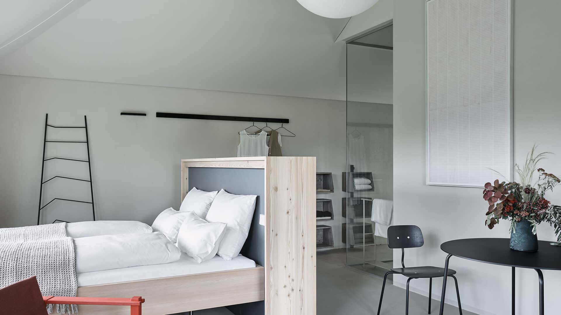 Zimmer mit Bett des Refugium Rochus