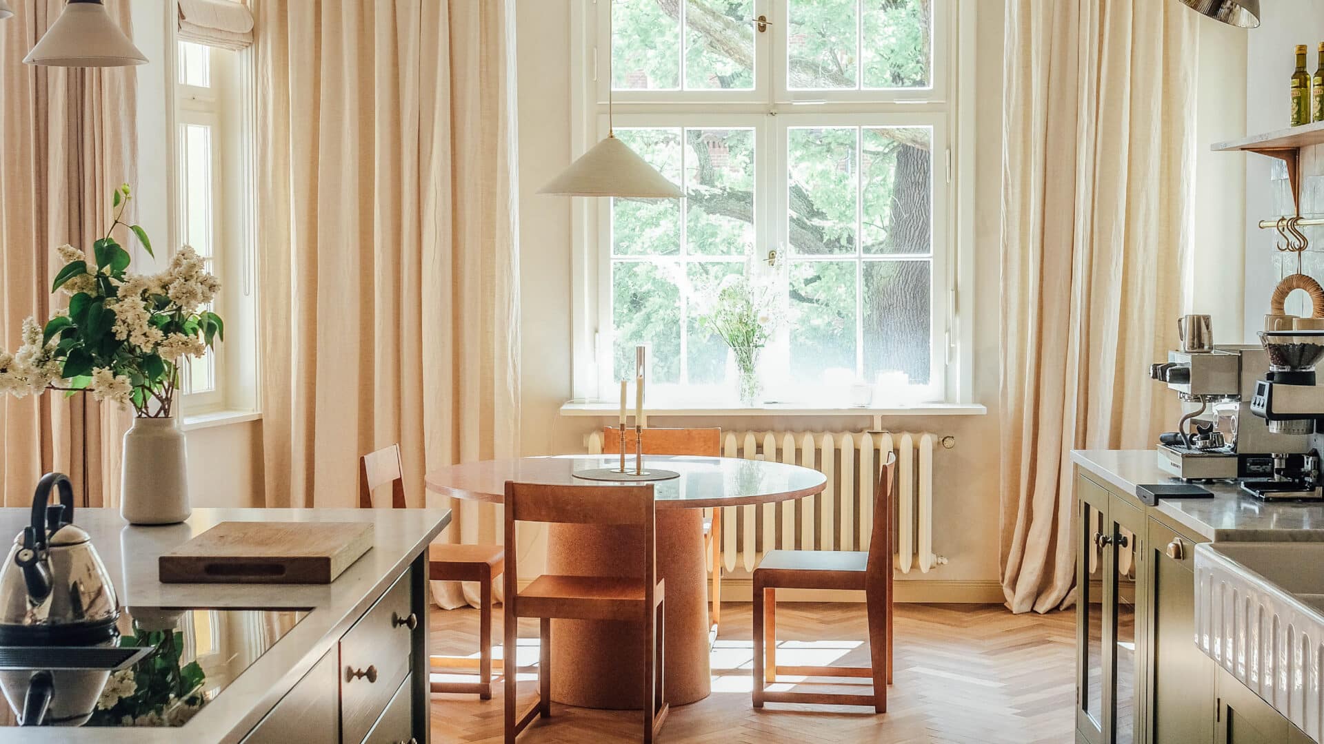 St Oak kitchen and dining space