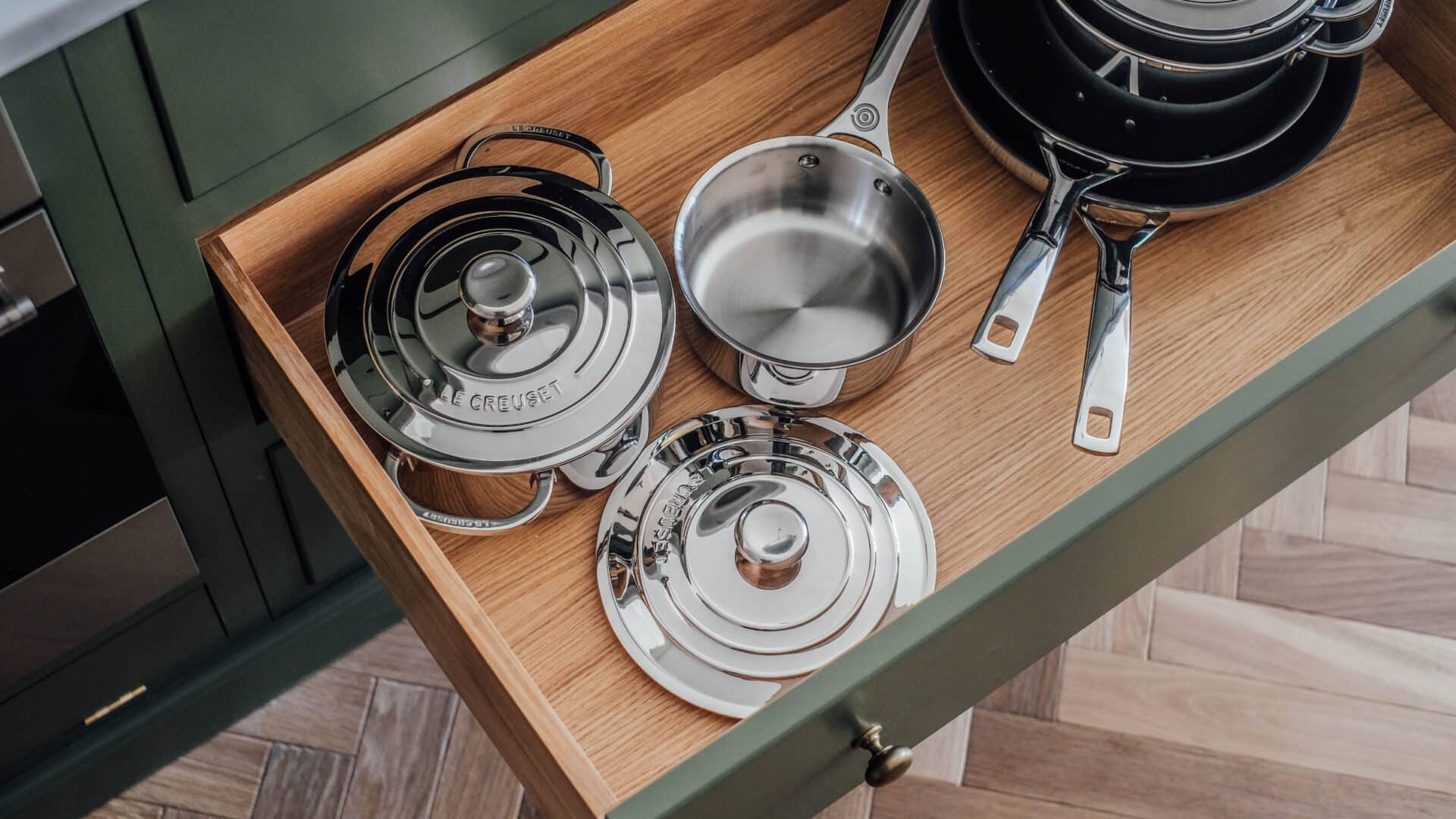 St Oak Kitchen Pots and Pans