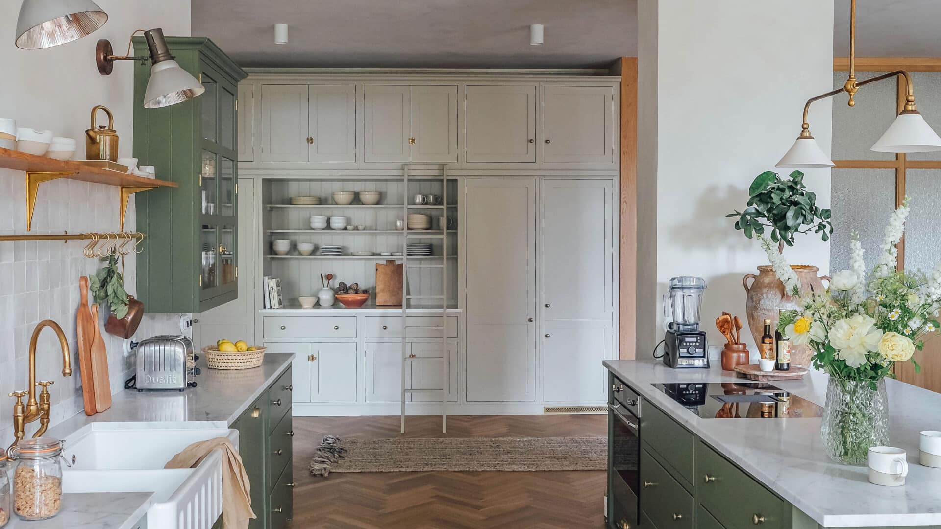 St Oak Kitchen View