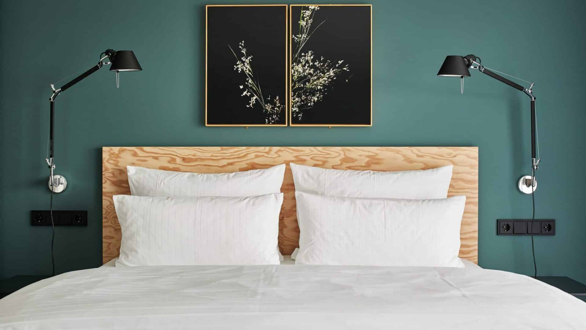 Winterfeld_Bayerischer Wald_Doppelbett und Kunst